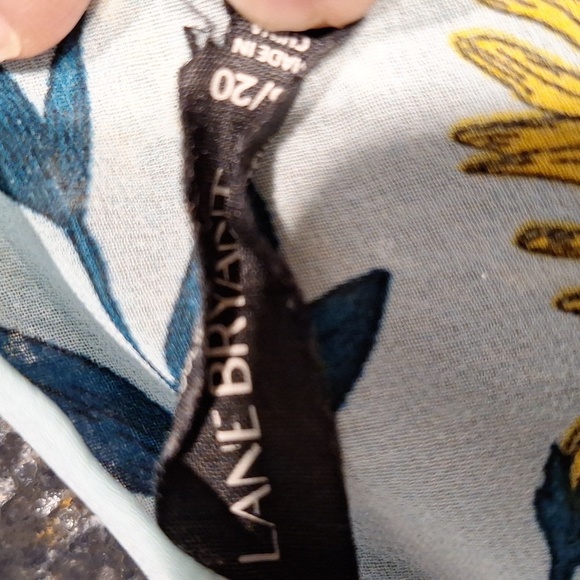 q Lane Bryant Floral Top Worn Open Size 18/20 - Picture 3 of 4